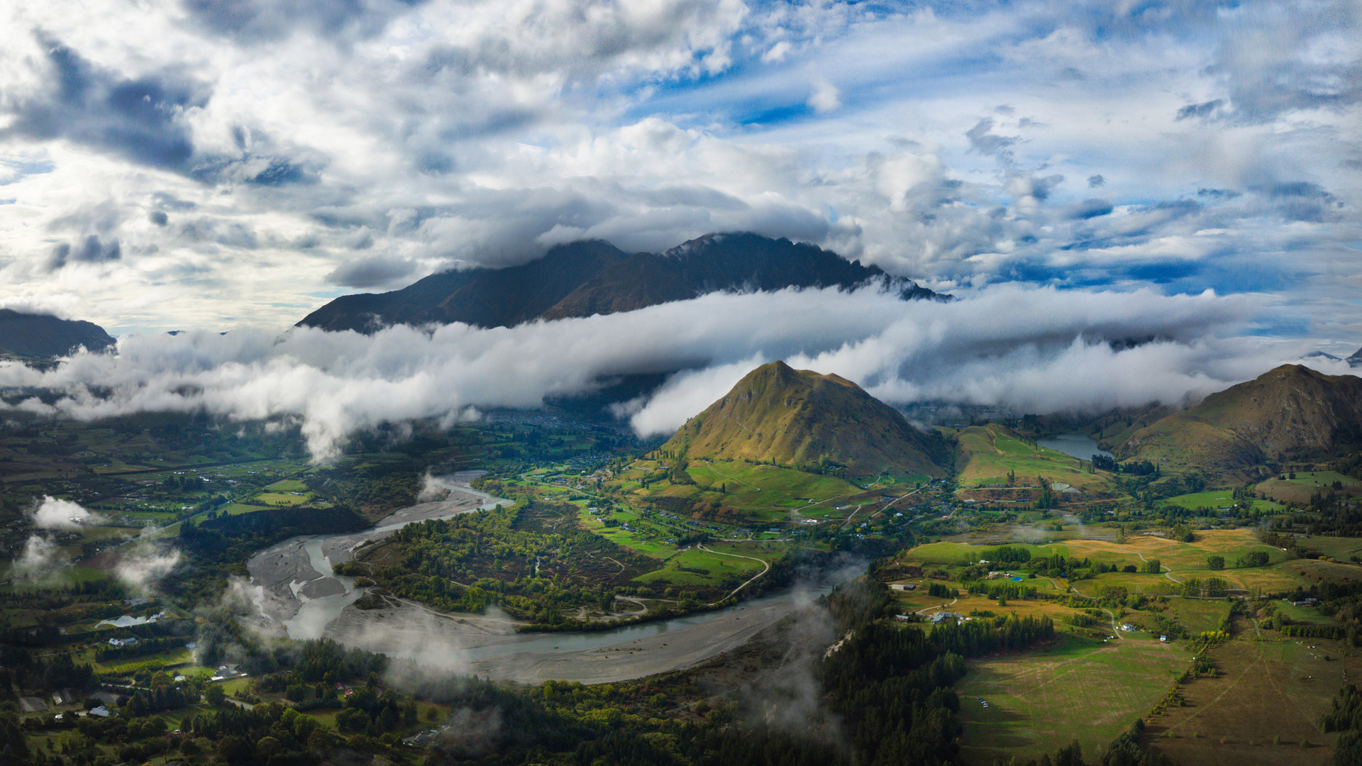 风景 皇后镇 新西兰 自然 云 天空 山脉 田野 河流 丘陵 鸟瞰 壁纸 3840×2160