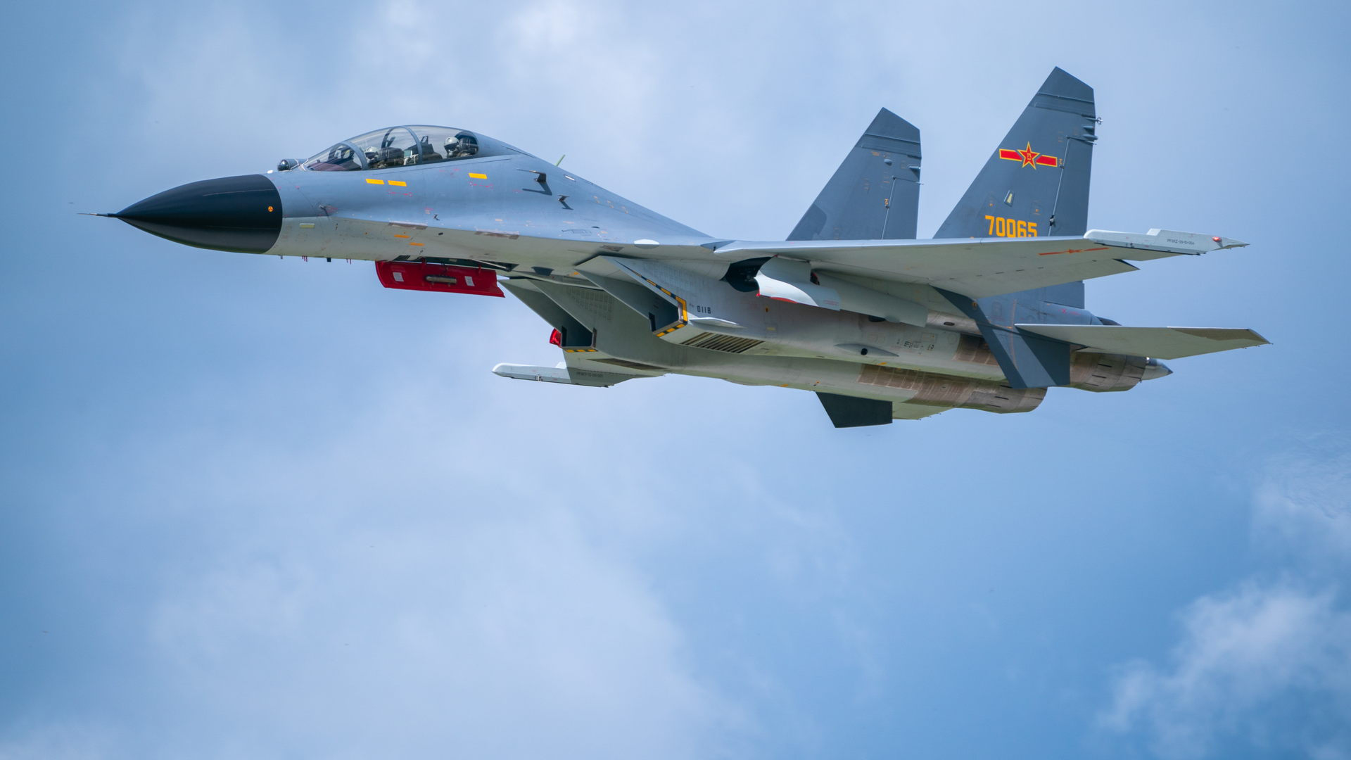 绝美飞行员 解放军空军 军用飞机 飞行 飞机 天空 云 电脑 无水印壁纸 3840×2160