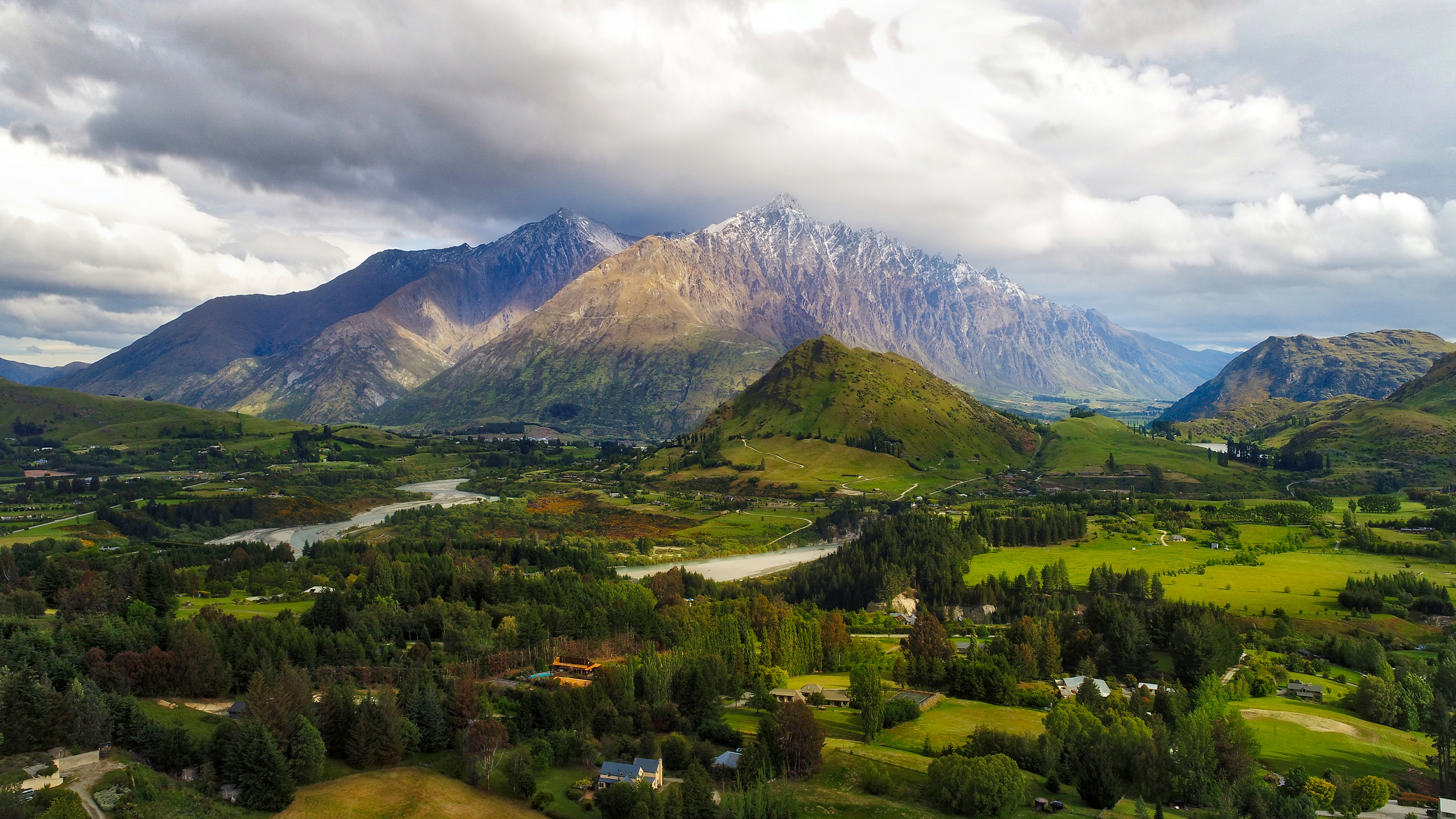 风景 自然 山 树 云 4K高清壁纸 3840×2160