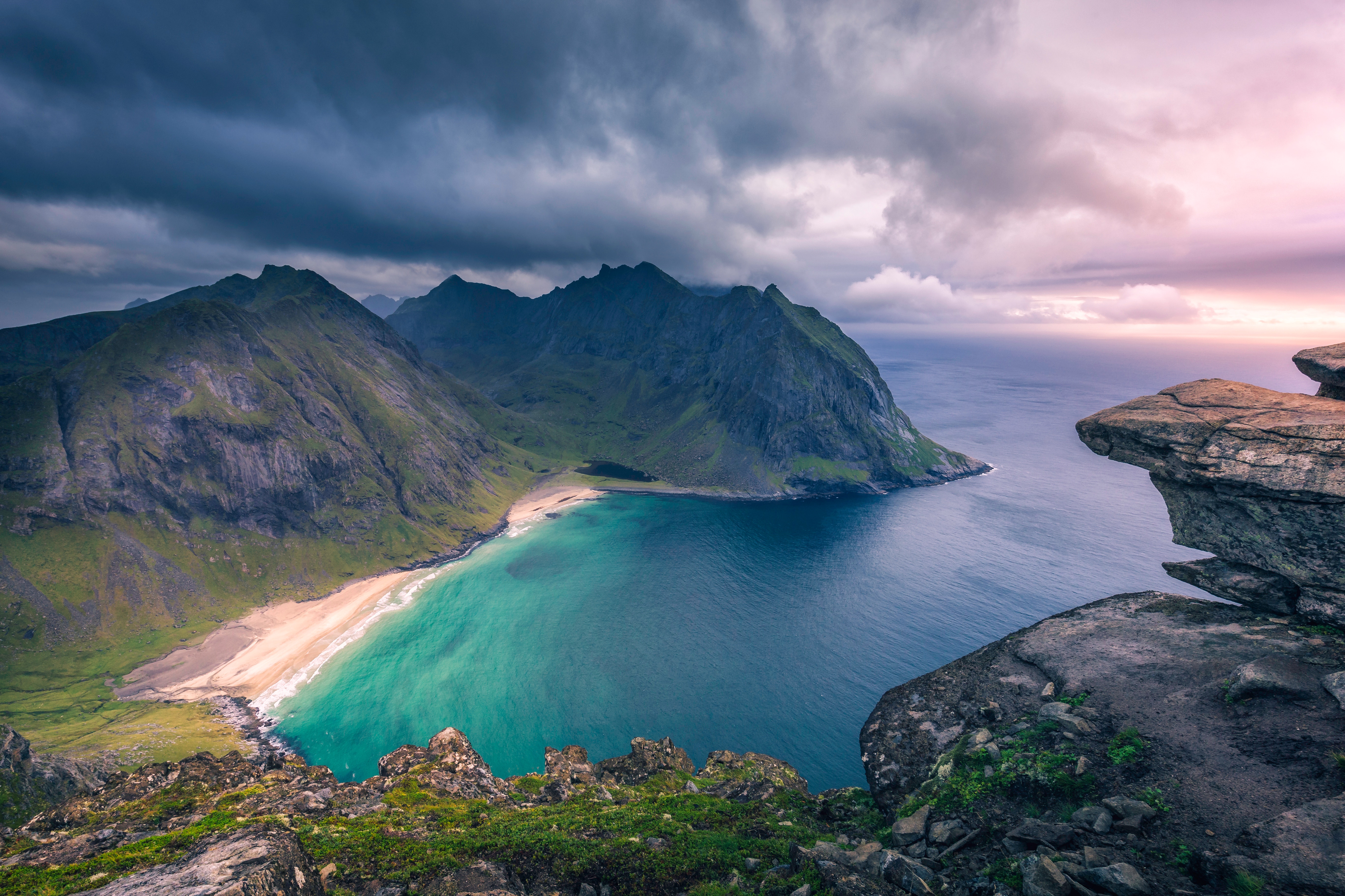 超清自然 风景 云 山 丘 海 风暴 鸟瞰 海浪 壁纸 5472×3648