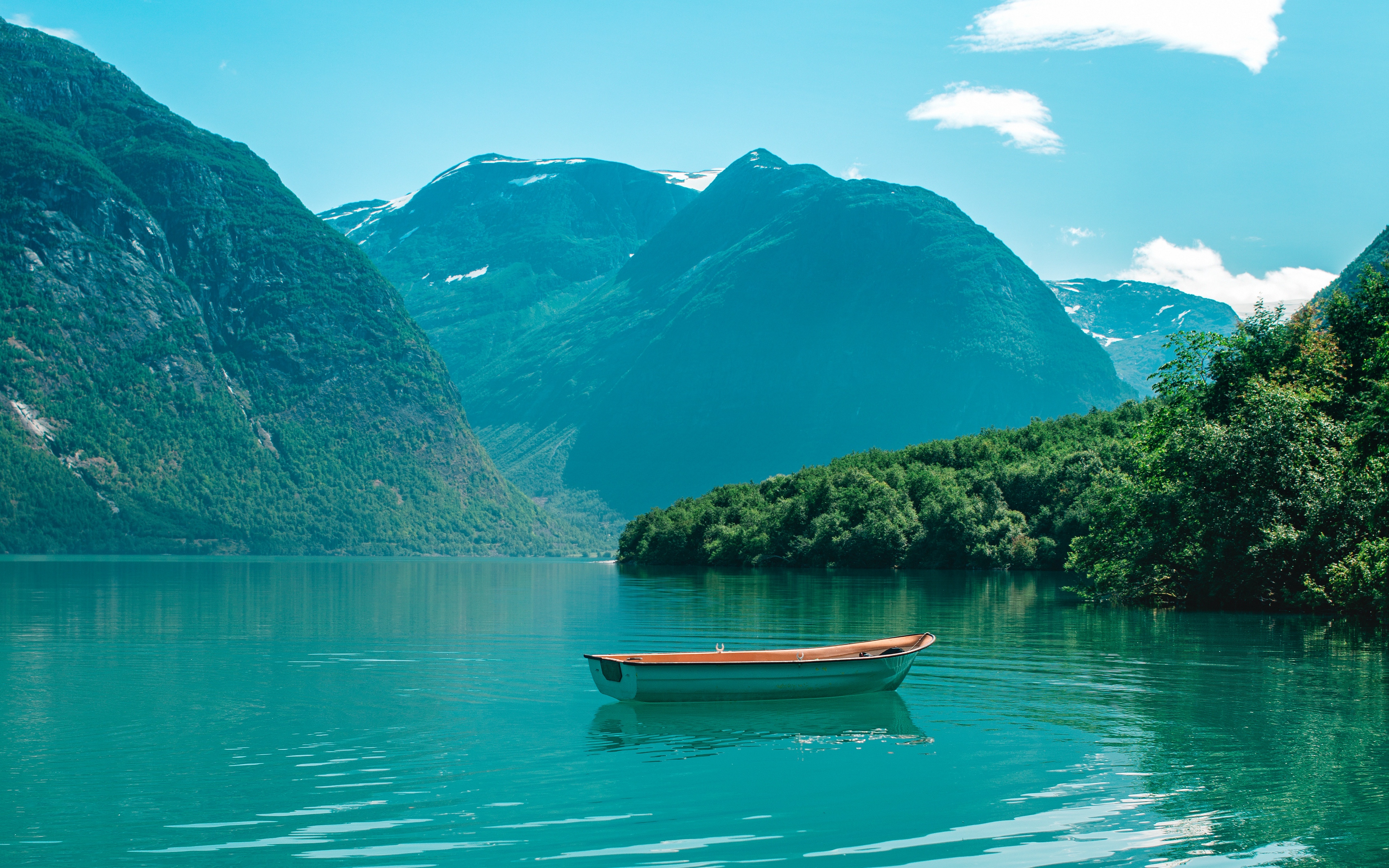 船 山 湖 水 地平线 和平 景观 户外 车辆 4K高清壁纸 3840×2400