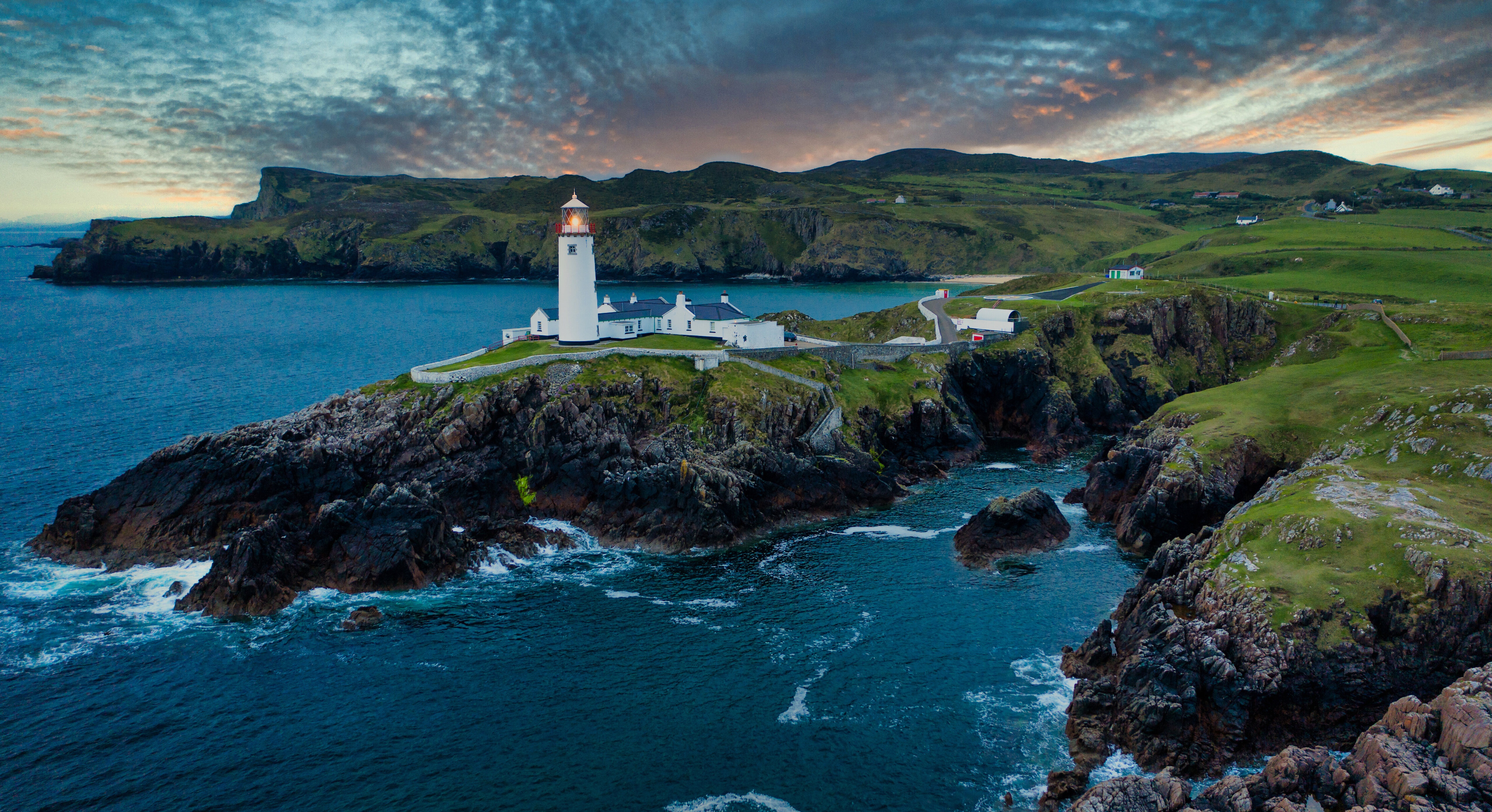 唯美海岸 风景 自然 灯塔 日出 高清壁纸 5120×2788