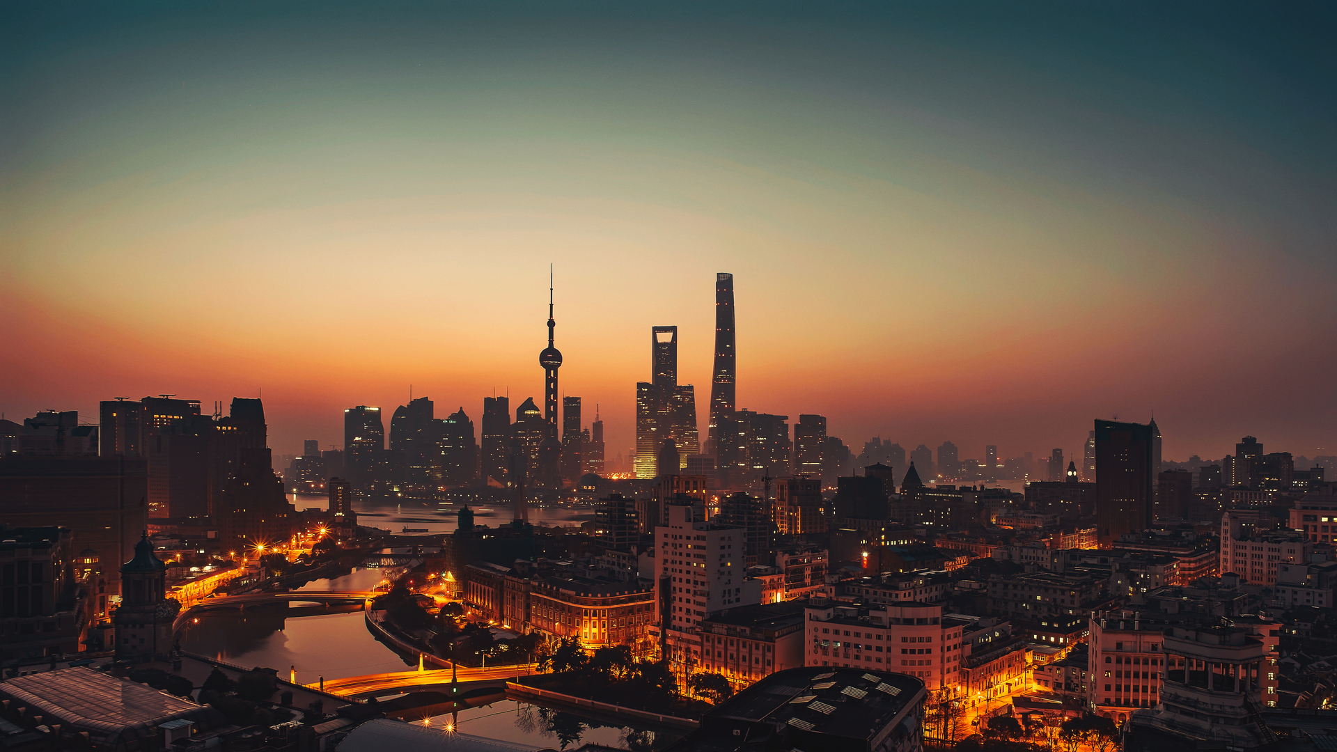 热门上海 橙色天空 摩天大楼 城市灯光 东方明珠电视塔 高清壁纸 3840×2160