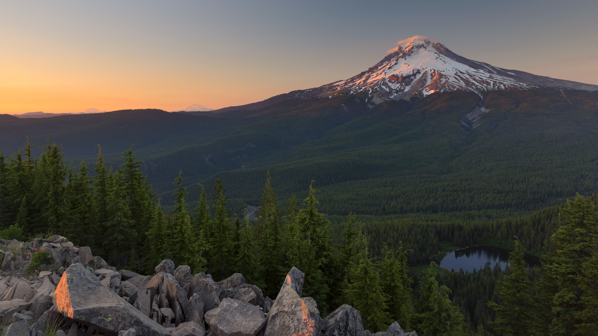 胡德山 日落 风景 湖 森林 俄勒冈州 电脑 壁纸 6144×3249