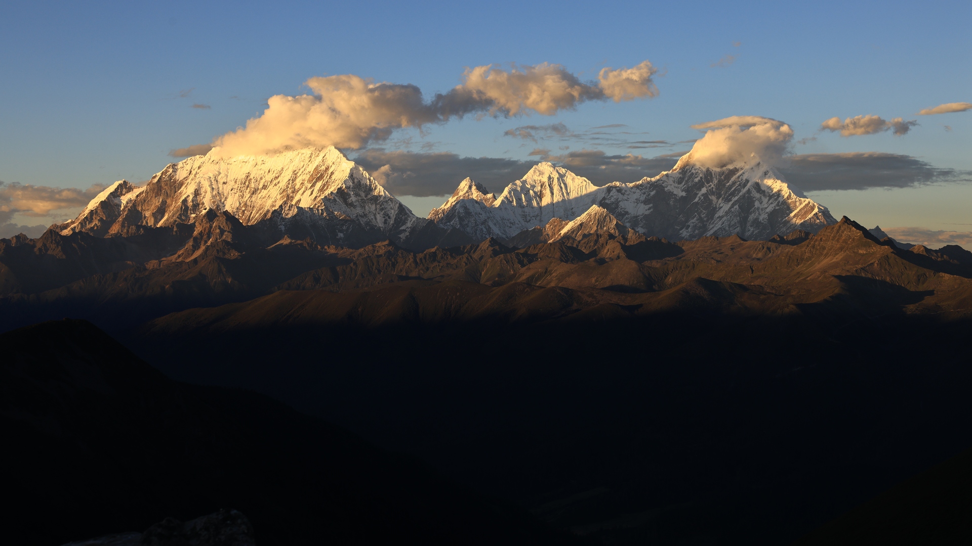 超清西藏 云 山 雪 自然 天空 日落 风景 夕阳 阳光 雪山 电脑 桌面壁纸 8192×5464