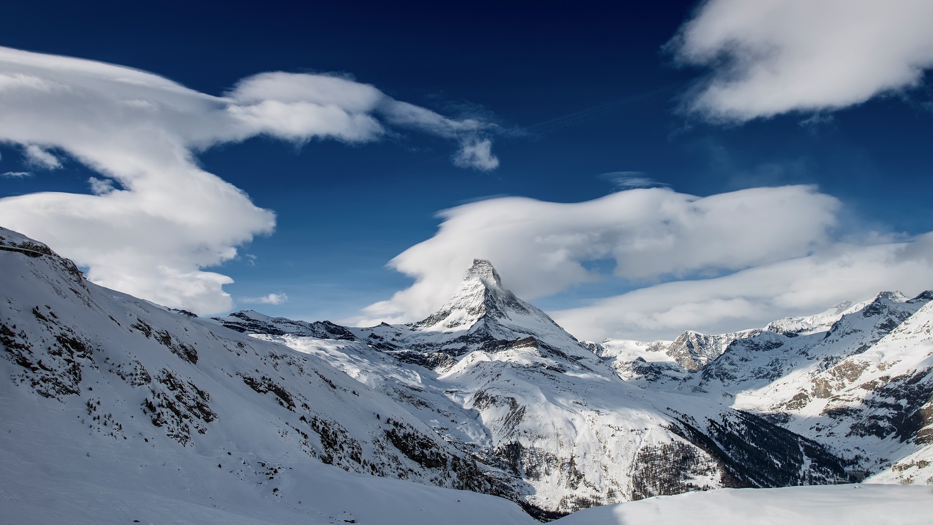 热门雪 山 雪峰 风景 雪山 云 天空 瑞士 自然 电脑 高清壁纸 3840×2400