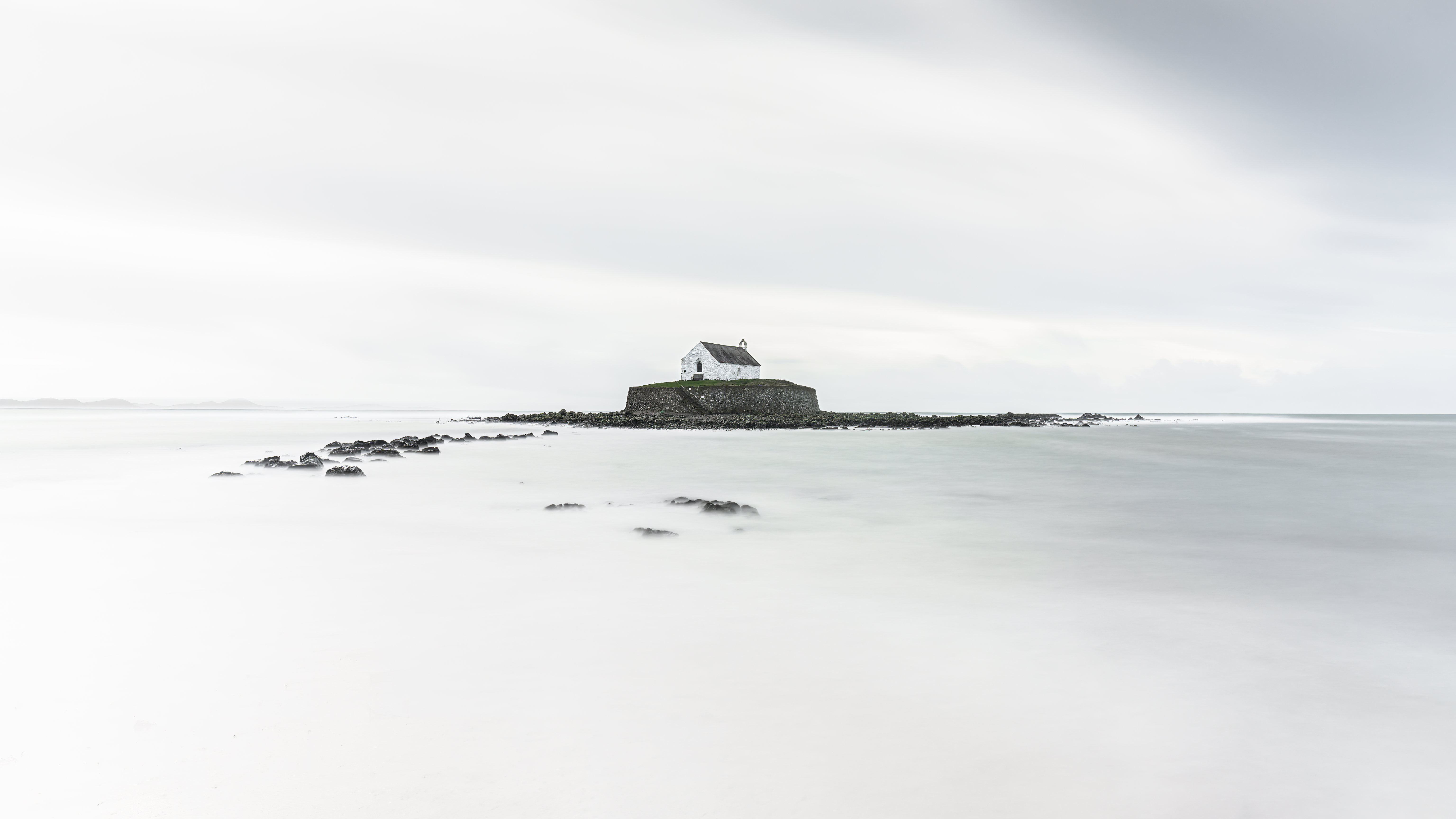 风景 岩石 水 云 长凳 喷泉 教堂 4K高清壁纸 6144×3456