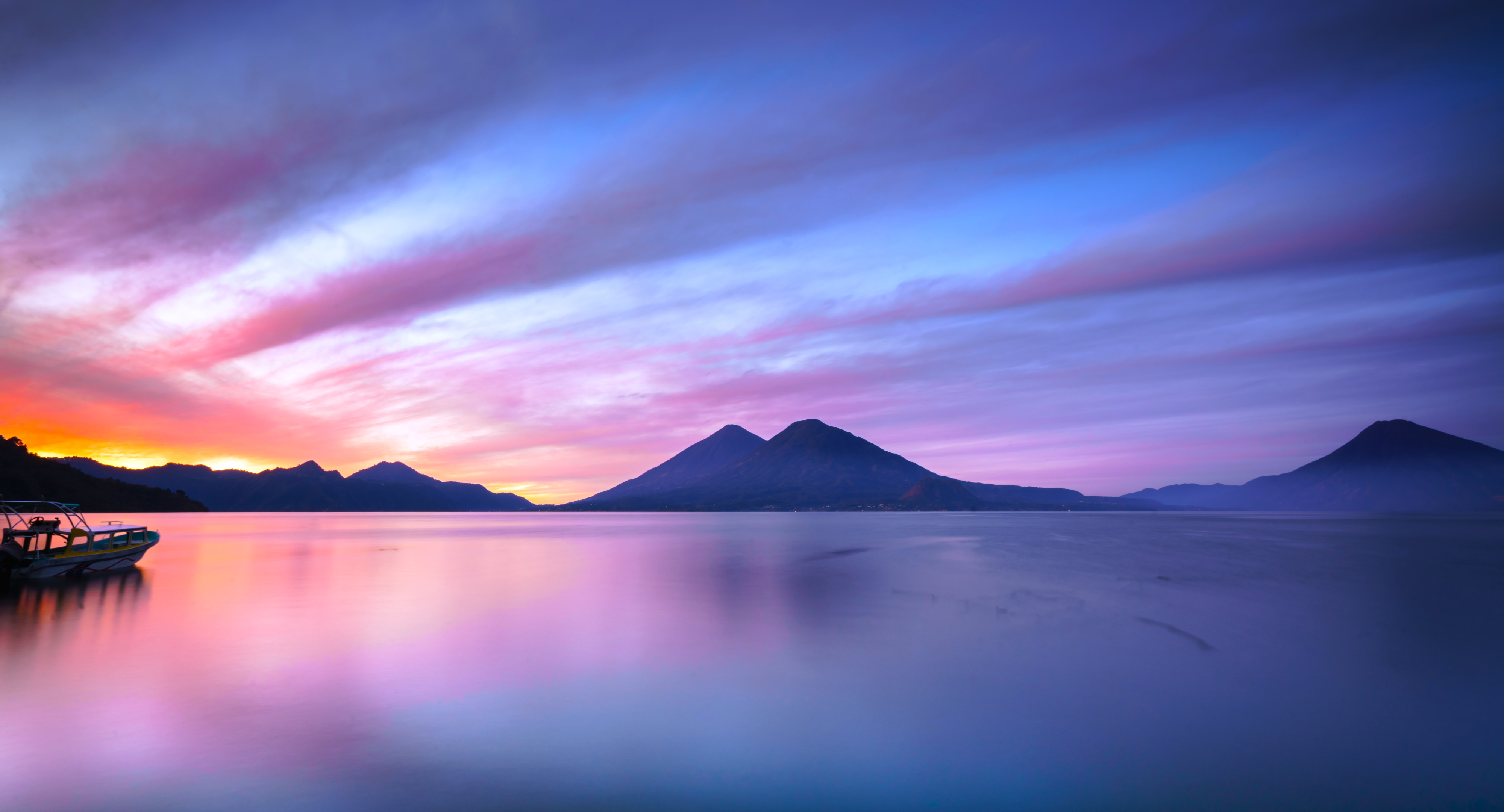 热门自然 风景 天空 云 山脉 船 水 河流 日落 壁纸 4000×2161
