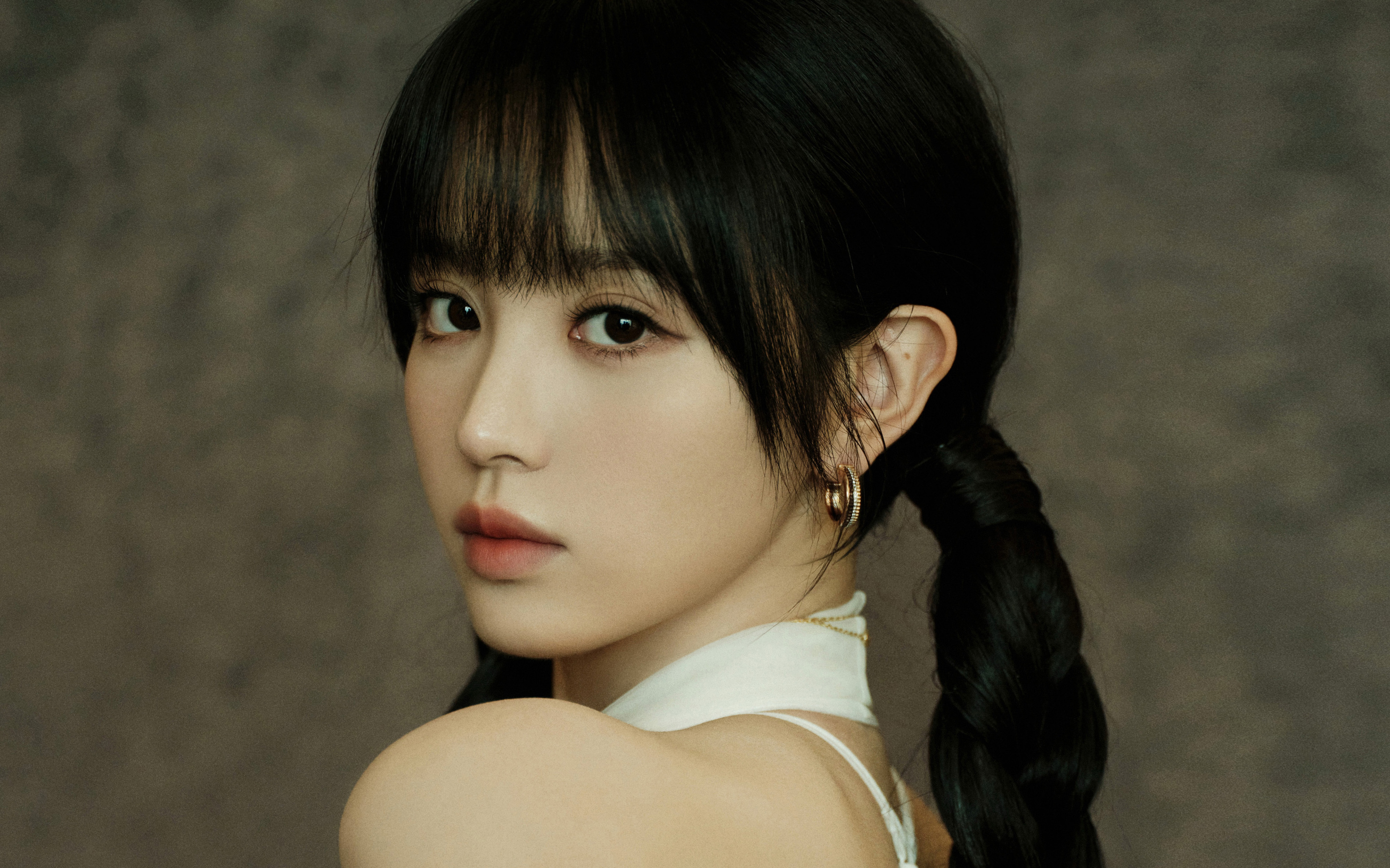 田曦薇 美女 回头 高清 壁纸 3840×2400