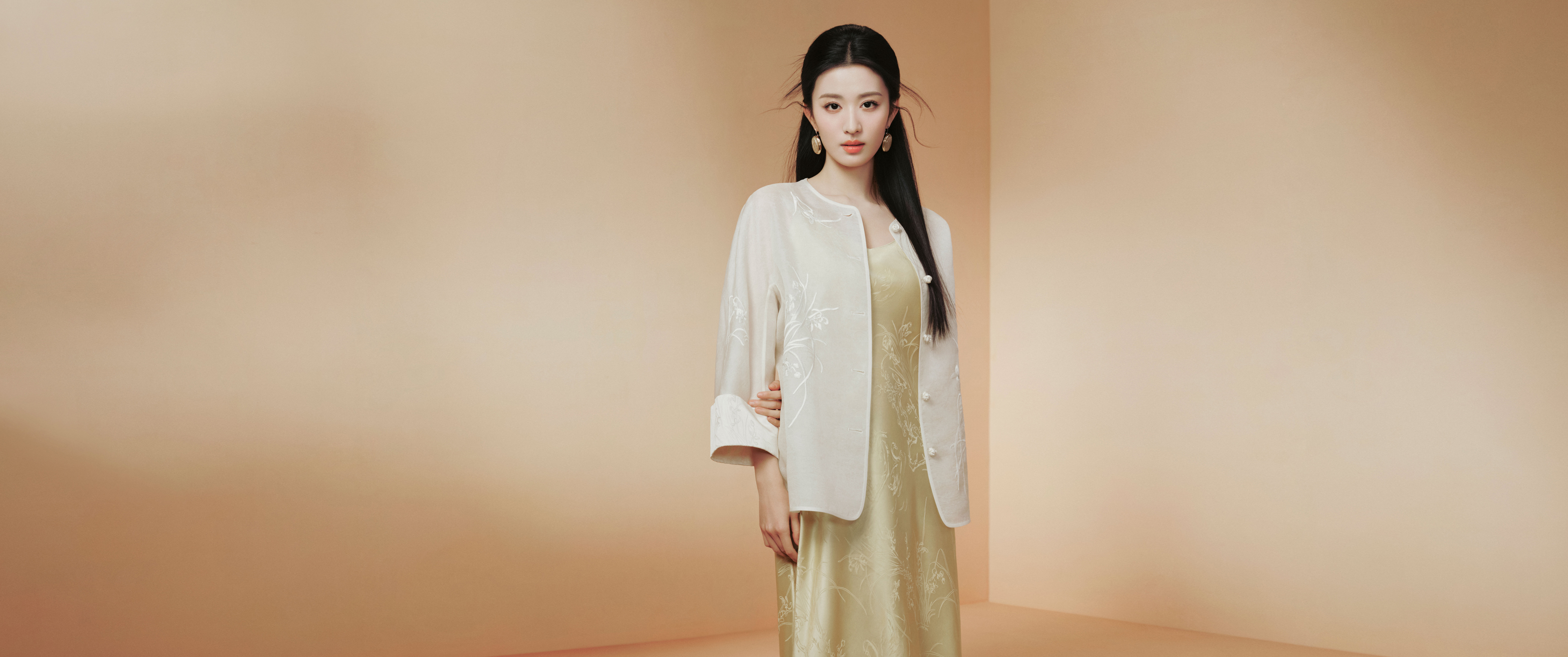王楚然 高清 美女 带鱼屏2K 壁纸 3440×1440