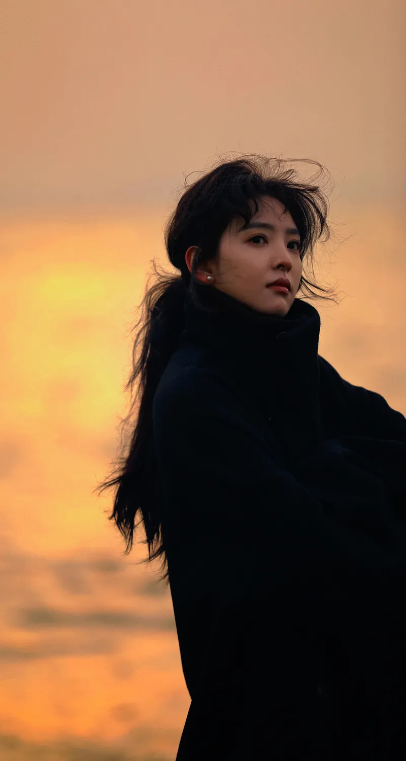 章若楠 黑色 大衣 4K 美女 手机1080P 壁纸 2160×3840