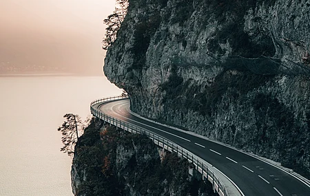 热门风景 自然 道路 山脉 悬崖 海洋 瑞士 电脑 高清壁纸 3840×2400