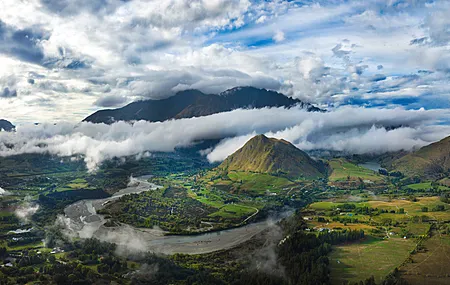风景 皇后镇 新西兰 自然 云 天空 山脉 田野 河流 丘陵 鸟瞰 壁纸 3840×2160