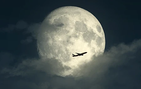 精选插图 月亮 云 天空 夜晚 飞机 极简主义 飞行 满月 高清壁纸 7500×6000