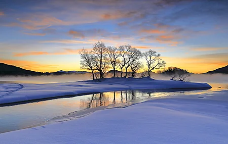 精选冬天 日落 户外 风景 自然 阳光 寒冷 冰 水 雪 壁纸 3840×2160