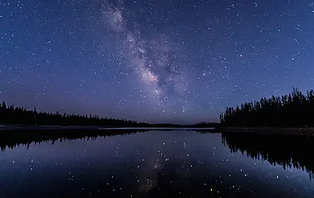 水 倒影 星夜 星星 森林 壁纸 6016×4016