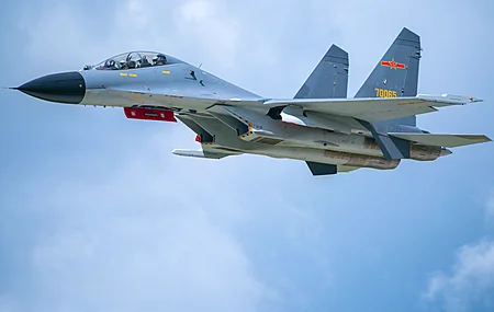 绝美飞行员 解放军空军 军用飞机 飞行 飞机 天空 云 电脑 无水印壁纸 3840×2160