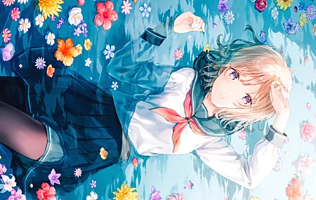 原创人物 金发 仰卧 动漫 动漫女孩 紫色眼睛 水中 校服 水手 制服 4K高清壁纸 4950×3500