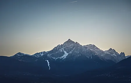 自然 雪 树 山 天空 风景 4K高清壁纸 5472×3078