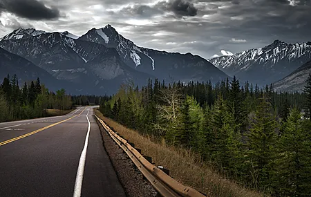 绚丽风景 云 岩石 山脉 森林 风暴 道路 沥青 自然 高清壁纸 3840×2160