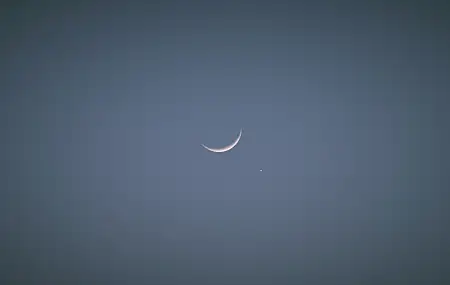 月亮 天空 夜晚 金星 简单背景 极简主义 高清壁纸 5346×3007