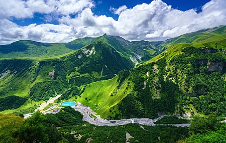 热门山 风景 云 树 滑翔伞 自然 无水印壁纸 4096×2732