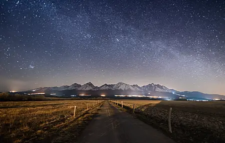 星星 繁星 夜 风景 山脉 夜空 天空 道路 4K高清壁纸 4740×3164