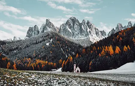 自然 风景 森林 树木 教堂 雪 摄影 山 云 天空 桌面壁纸 6000×4000