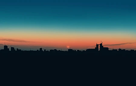 优雅 夕阳 城市 地平线 夕阳辉光 剪影 天空 4K高清壁纸 5640×2400