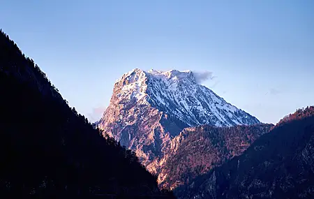 高清山脉 风景 自然 雪 森林 无水印壁纸 4272×2403