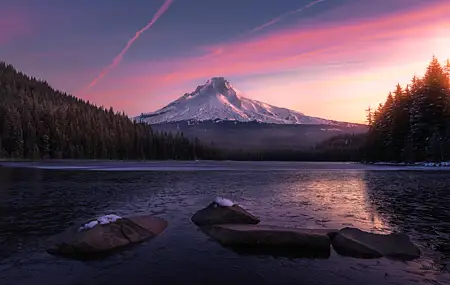 热门冬天 日出 湖泊 山脉 自然 风景 冰冻 水 夕阳辉光 高清壁纸 5000×3333