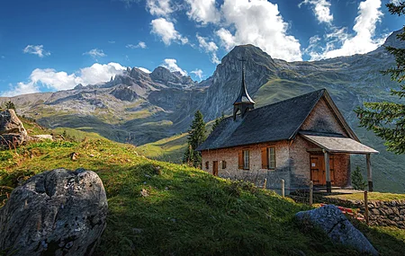 风景 自然 瑞士 山脉 天空 云 房屋 草地 阴影 壁纸 3840×2160