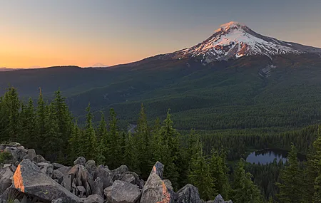 胡德山 日落 风景 湖 森林 俄勒冈州 电脑 壁纸 6144×3249