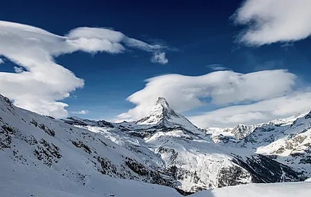 热门雪 山 雪峰 风景 雪山 云 天空 瑞士 自然 电脑 高清壁纸 3840×2400