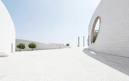 热门建筑 树木 房屋 天空 极简主义 白色 风景 电脑 桌面壁纸 5247×3498