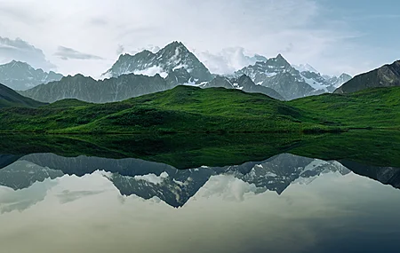 高清自然 风景 山脉 云 天空 水草 山丘 雪 手机壁纸 3840×2160