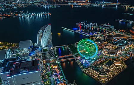 绝美景观 城市 天际线 夜晚 灯光 水 树木 码头 远景 无人机 照片 摩天轮 夜景 壁纸 3840×2160