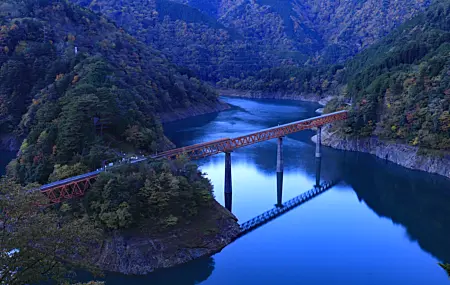 自然 景观 树木 森林 水 河流 电线 桥梁 山脉 彩虹桥 手机壁纸 6144×4096