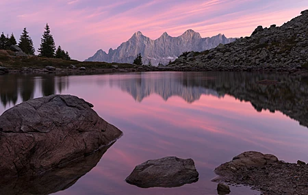 自然 风景 天空 云 山脉 岩石 树木 水 日出 粉红色 4K高清壁纸 5000×2813