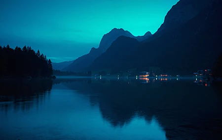 自然 景观 山脉 云 房屋 灯光 水 湖泊 雾 湖 壁纸 5120×2880