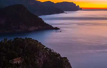 自然 风景 山脉 水面 海岸 天空 树木 黎明 远景 大海 豪宅 夕阳 壁纸 3840×2160