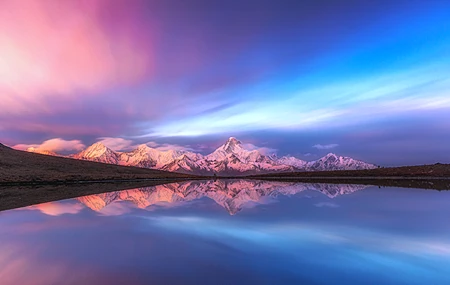 自然 景观 山 水 倒影 雪 云 天空 草 4K高清壁纸 3840×2160